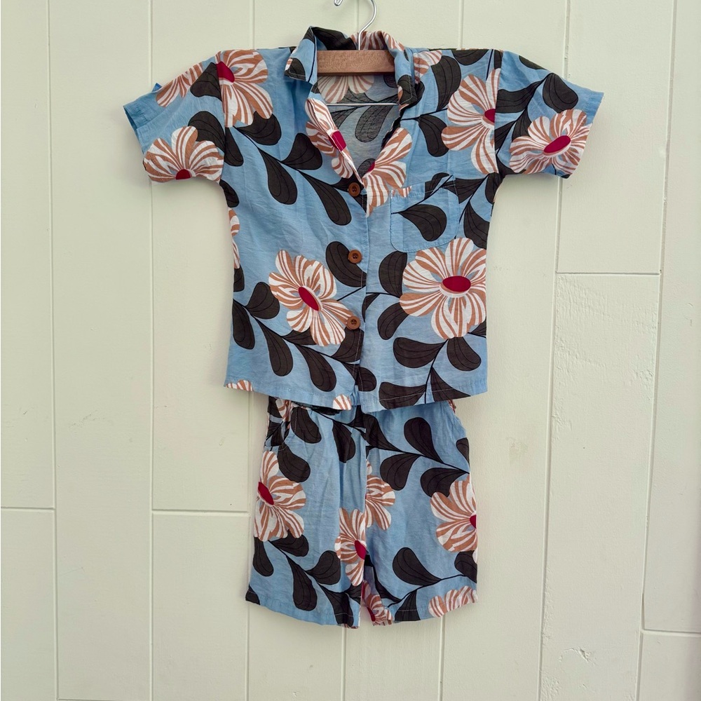 Vacay-Ready Kids Matching Hawaiian Shirt & Shorts Set - Size 4